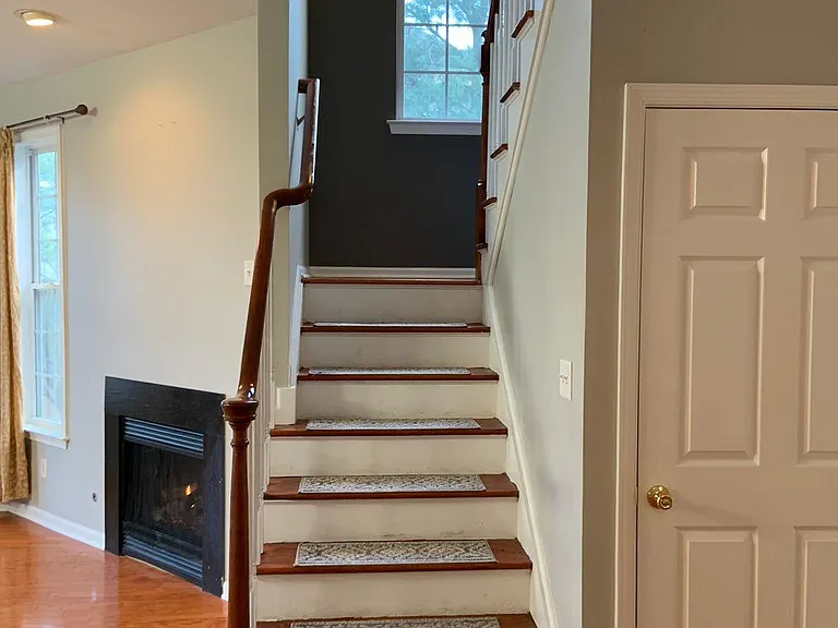 19 Shelley Cir — Photo 8