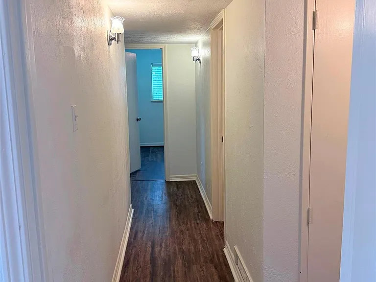 4026 Coltwood Dr — Photo 19