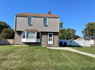 205 Covington Dr, Buffalo, NY 14220