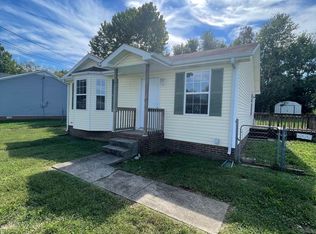 124 Grant Ave, Oak Grove, KY 42262