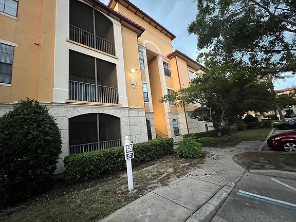 2nd image of 6159 Metrowest Blvd Unit 107