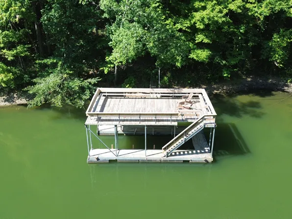29 Knottywood Dr, Lavonia, GA 30553
