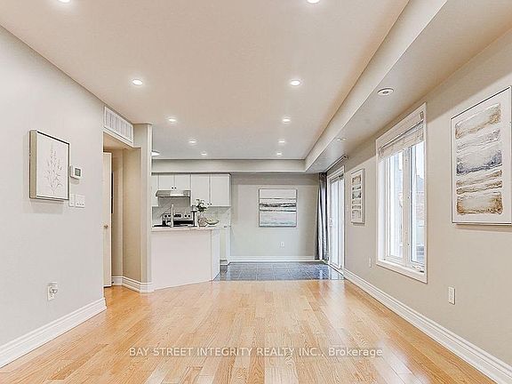 4th image of 2199 Bur Oak Ave