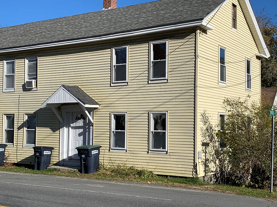 25 Main St #4