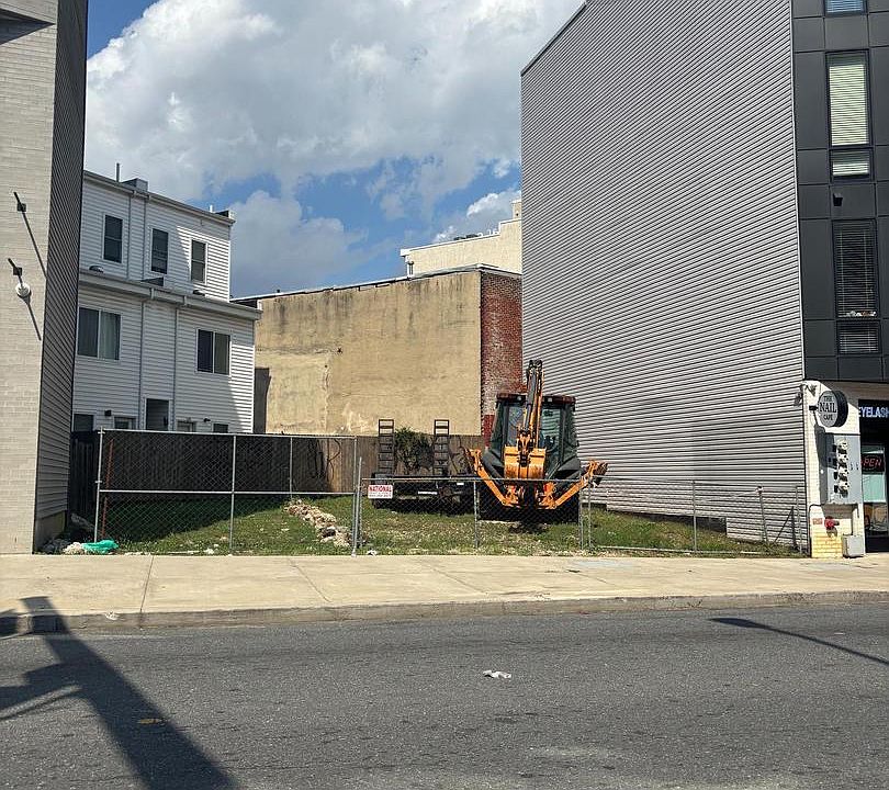 1st image of 1549 & 1551 Ridge Ave