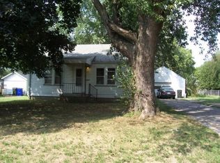 2610 E Logan St, Decatur, IL 62526