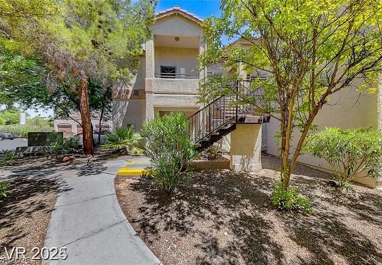 1830 N Buffalo Dr #2117 — Photo 1