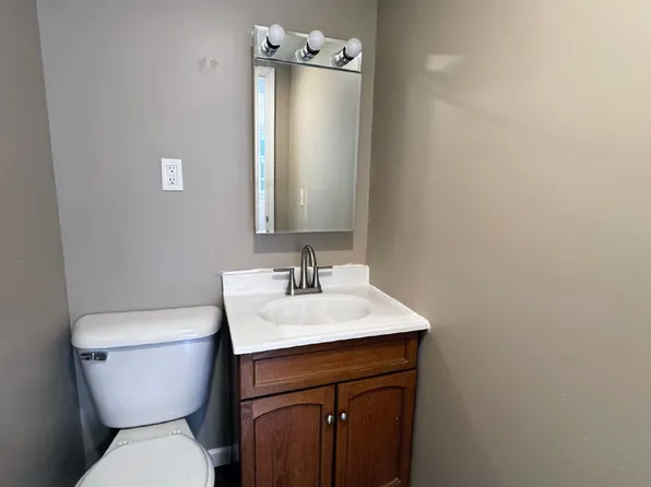 17 Wood St, Batavia, NY 14020