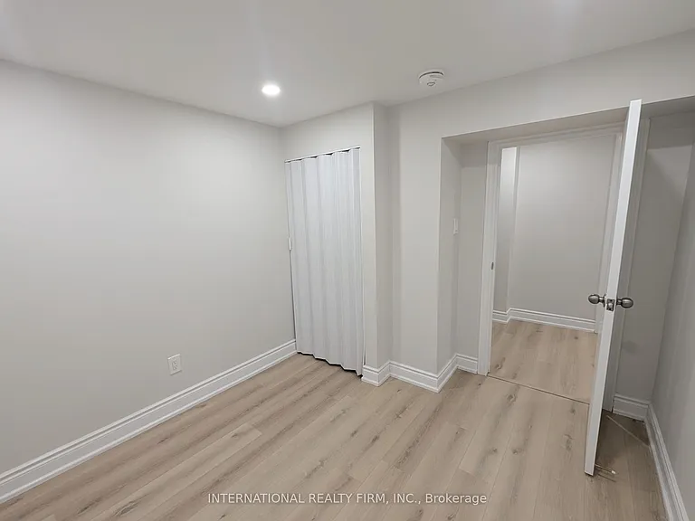 198 Cherrywood Dr #BASEMENT — Photo 7