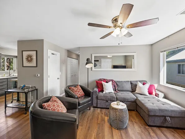 11305 Northwoods Blvd Unit D, Truckee, CA 96161