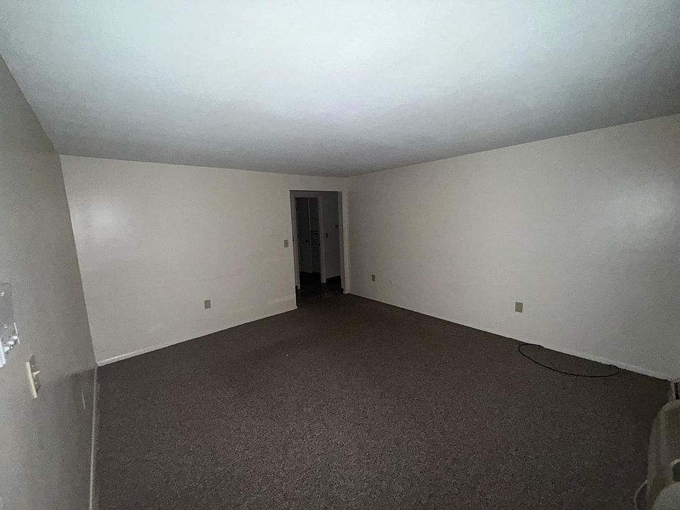 1st image of 10-22 Nashawannuck St #12A