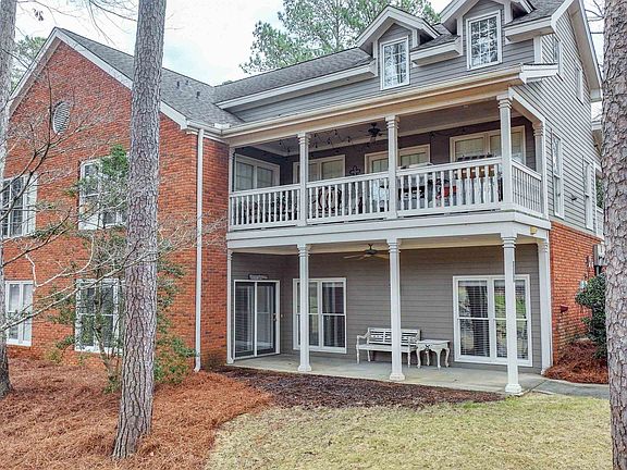3rd image of 1043B Clubhouse Ln