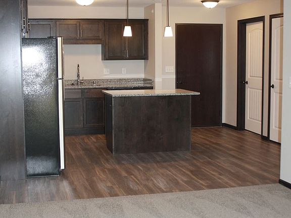 5th image of 300 Red Wing Ave S Unit 103