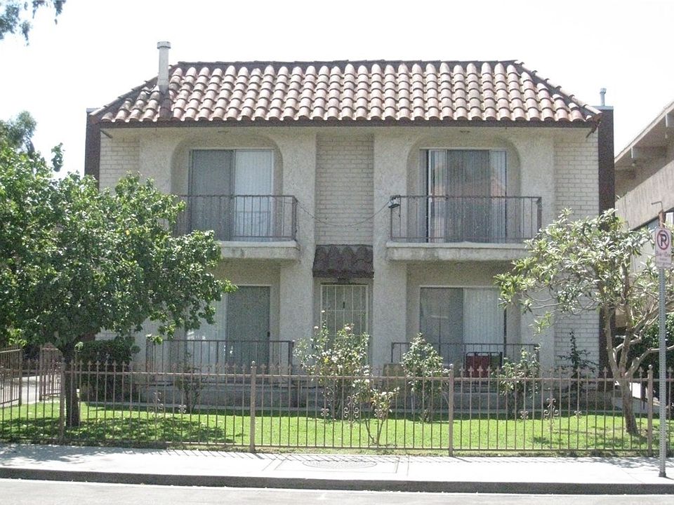 1st image of 10836 Camarillo St