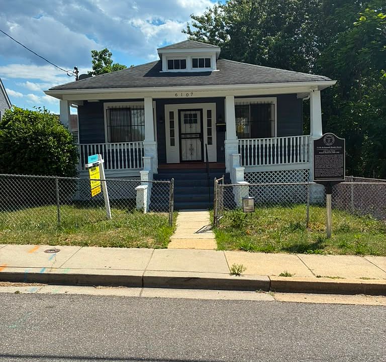 1st image of 6107 Foote St