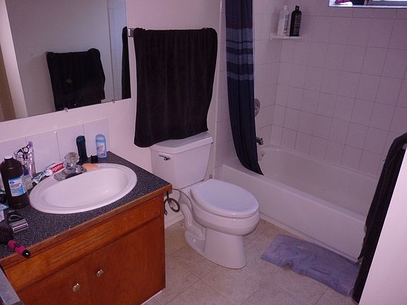 Spacious, clean bathroom