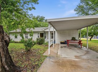 105 S Locust St, Talala, OK 74080