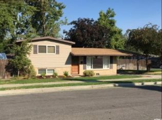 6378 S Meadowcrest Rd, Cottonwood Heights, UT 84121