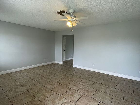 2nd image of 215 Florida Pkwy