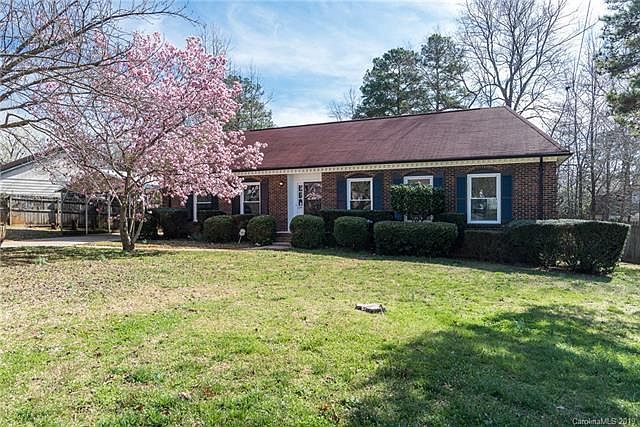 1st image of 2141 Foxhunt Dr