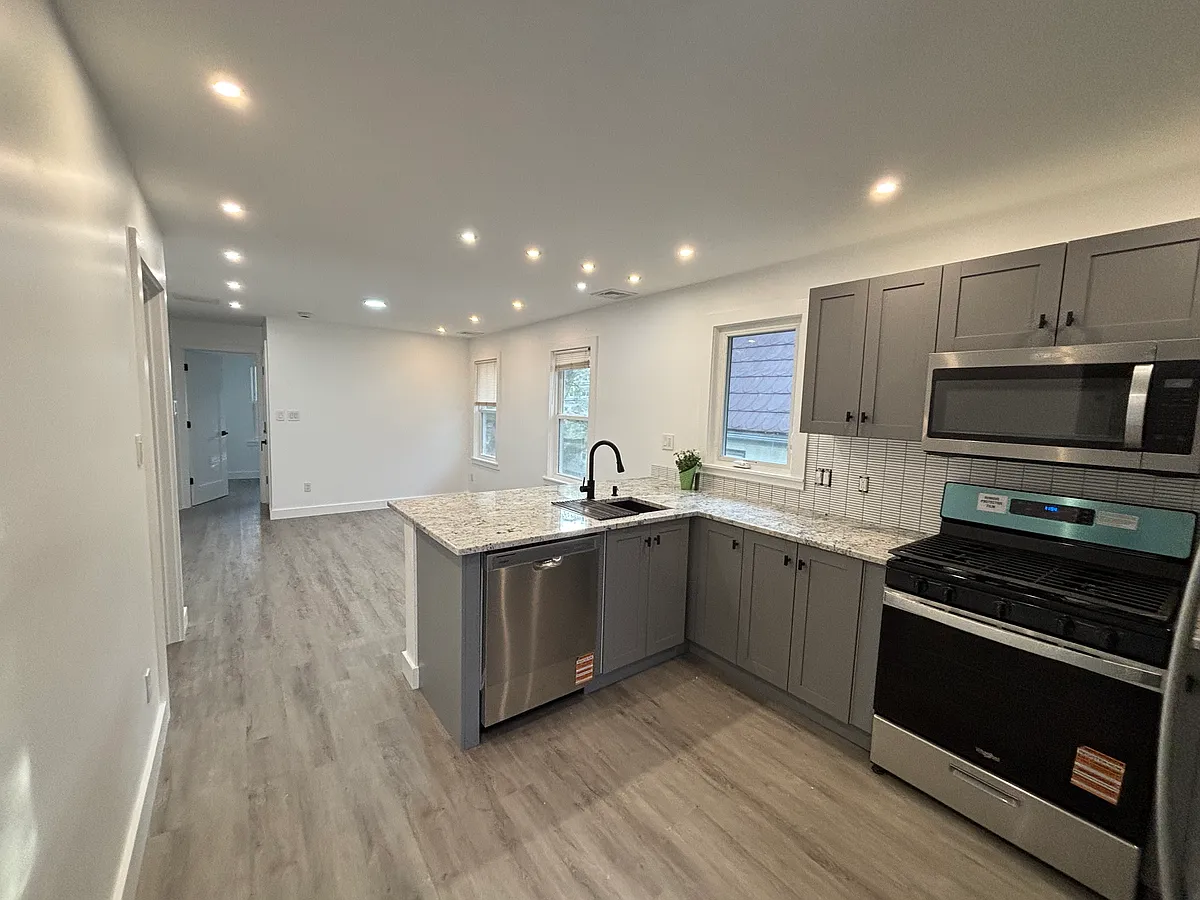 Building Photo - 78 Neponset Ave #2
