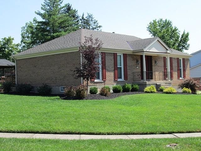 2nd image of 2562 Falconbridge Dr