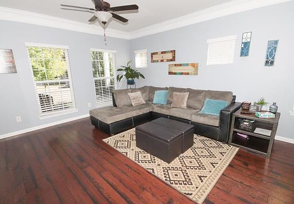 2nd image of 3027 Bienville Dr