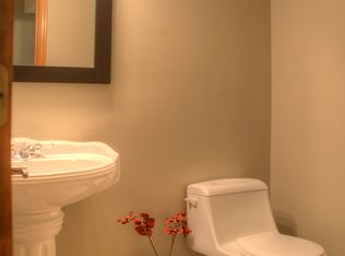 11340 Hummingbird Ln, Mokena, IL 60448