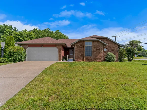 2211 W Deerfield Street, Springfield, MO 65807