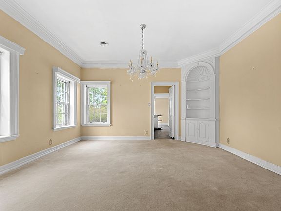 24th image of 162 Grizzell Ln