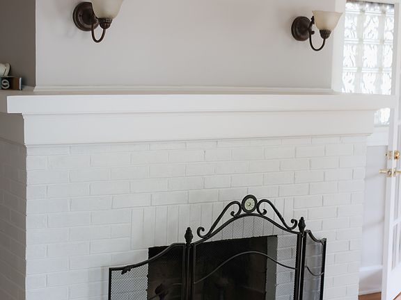 4th image of 6121 N College Ave