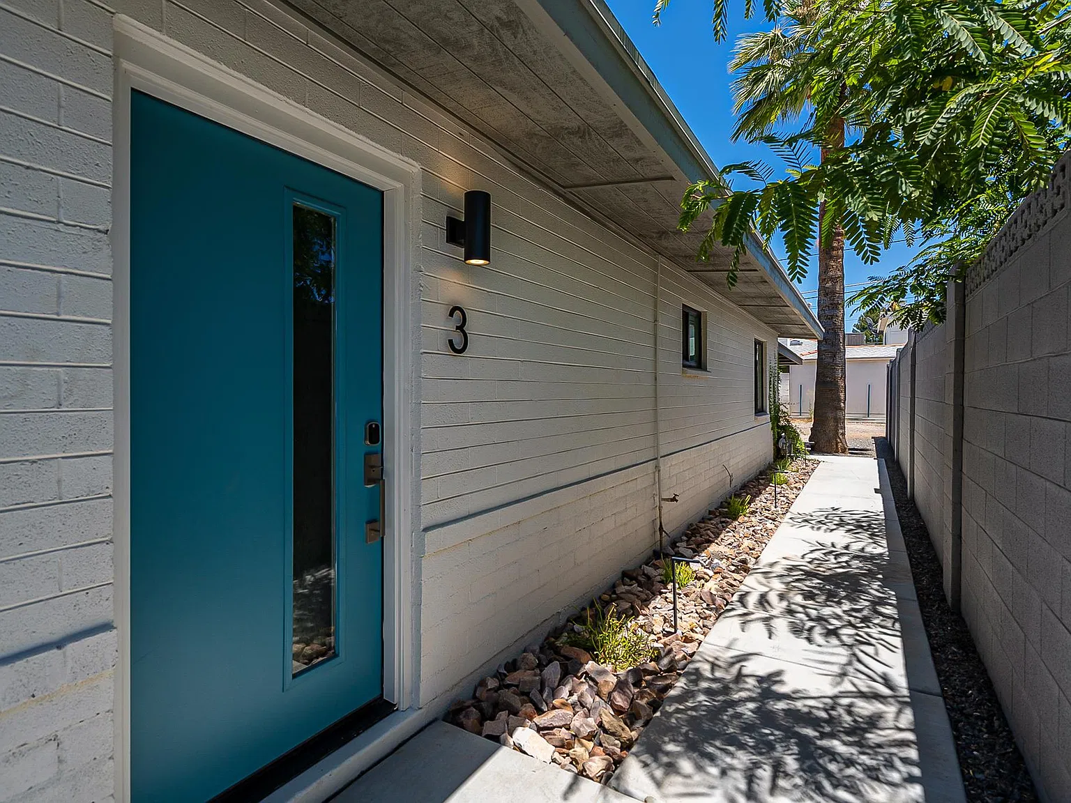 6227 N 13th Pl — Photo 3