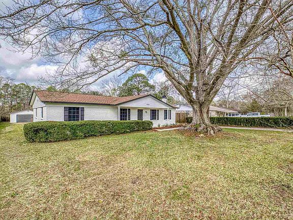 2nd image of 9451 Darlene Cir
