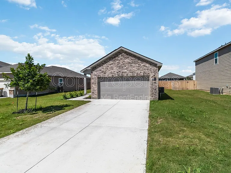10219 Pine River Dr — Photo 4