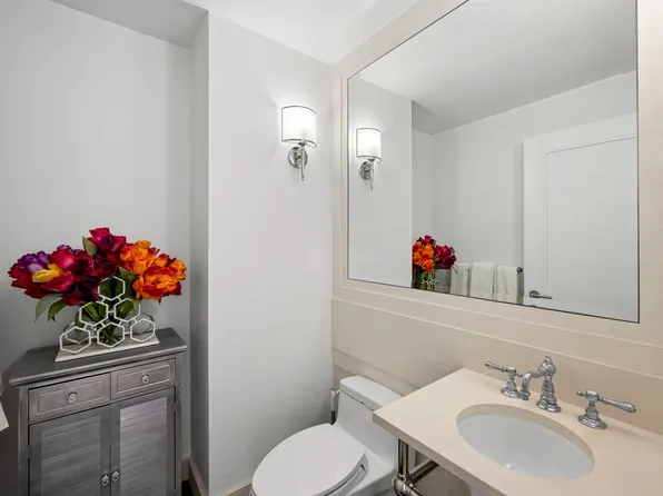 2628 Broadway image 12 of 12