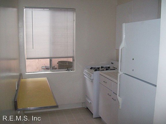 5th image of 12319 Manor Dr APT 207