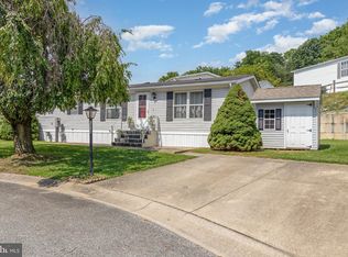 1211 Oak St, New Providence, PA 17560