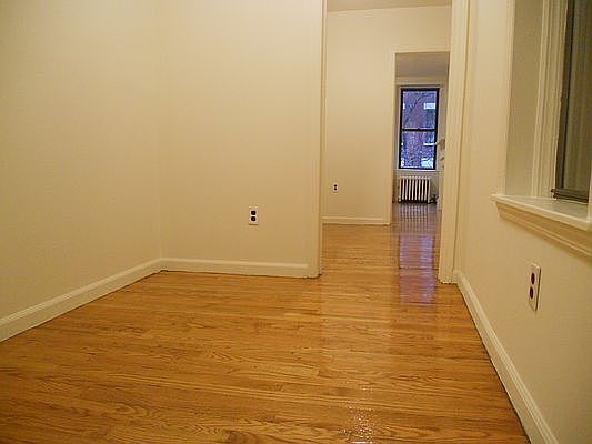 4th image of 221 W 15th St APT 2FW