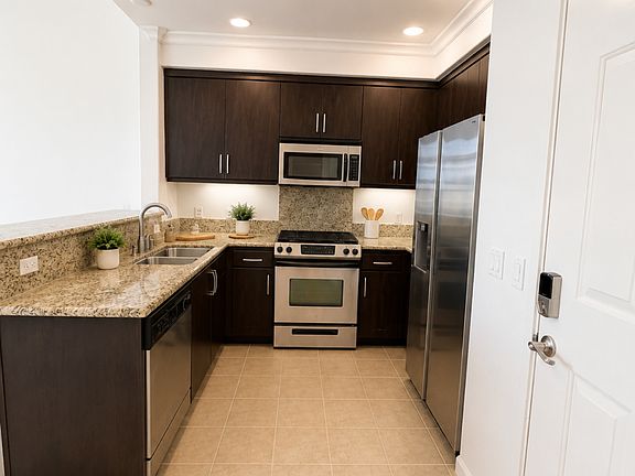 5th image of 1101 S Main St APT 419