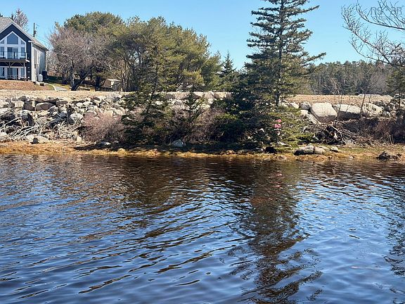 2nd image of 42 Whynachts Point Rd
