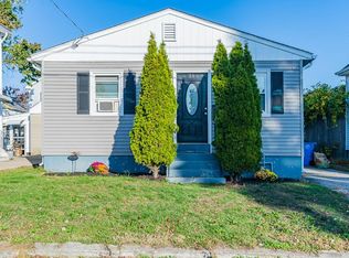 21 Princess Ave, Cranston, RI 02920