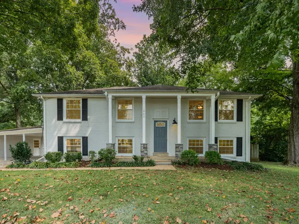 1902 Rogers St, Murfreesboro, TN 37130