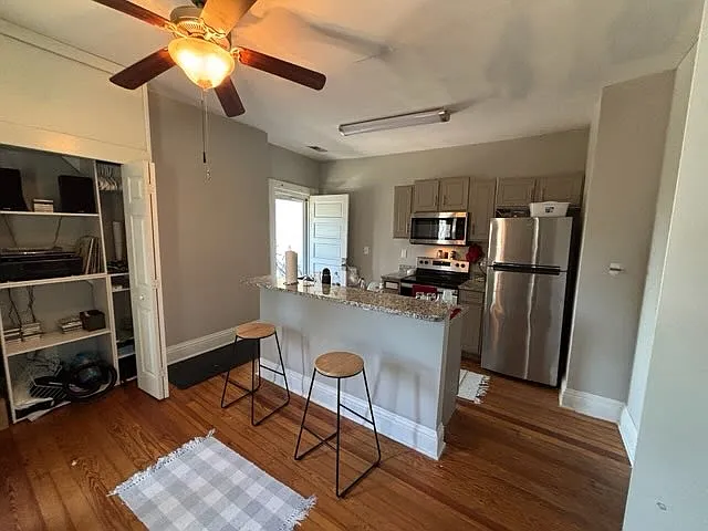 702 E High St #201-B — Photo 3