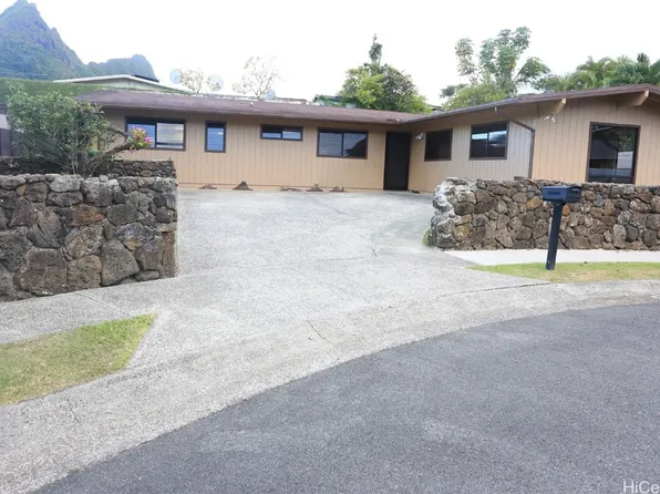 1074 Lunahooia Pl, Kailua, HI 96734