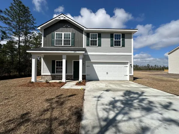 1375 SE Arnold Dr, Allenhurst, GA 31301