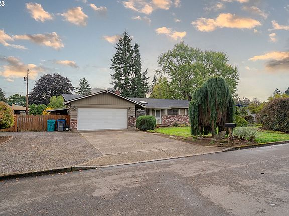 4th image of 11711 NE 15th St
