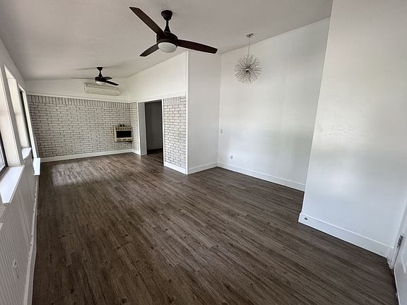4th image of 2820 Sunnybrook Ln