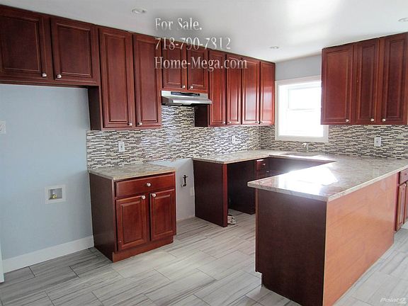 3rd image of 203 Huntington Ave
