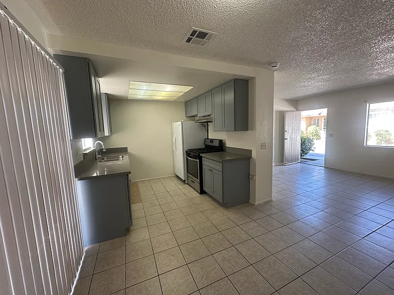 15418 Bear Valley Rd #3 — Photo 8