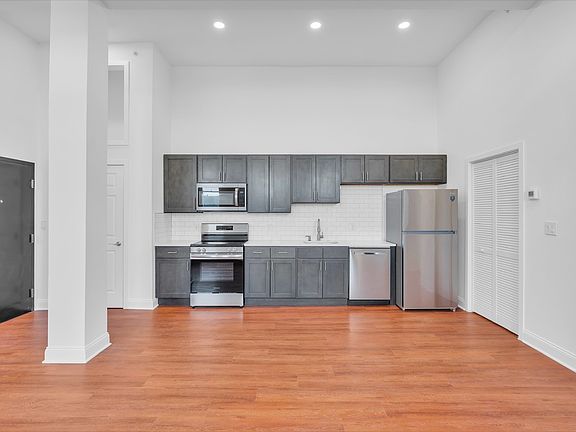 2nd image of 1406 Fairmount Ave #10